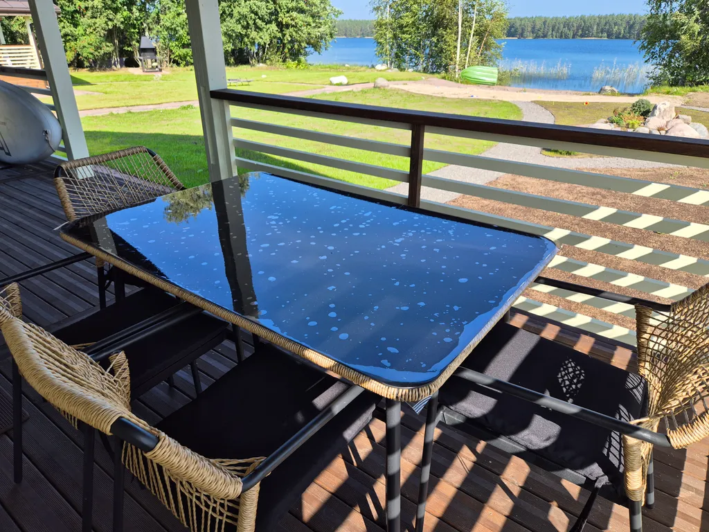 Коттедж Уютнейший дом с роскошным видом на озеро — Ларионово