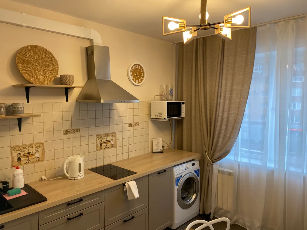 Квартира 1-комнатная квартира возле Первой Башни и Командора — Красноярск