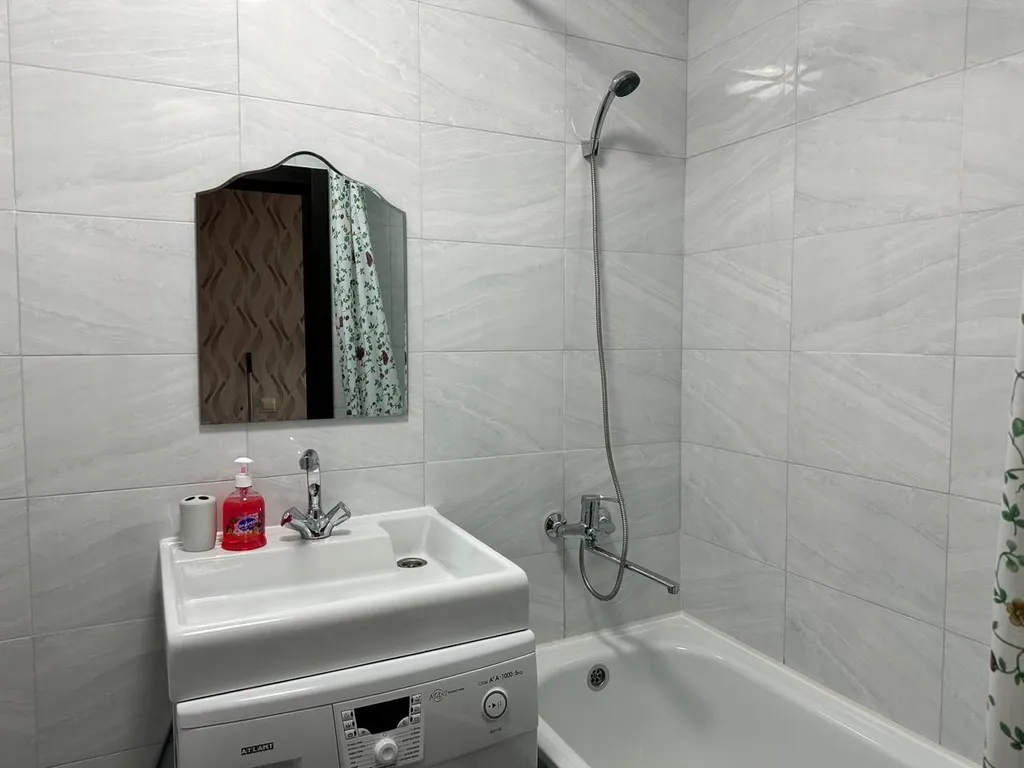 Со свежим ремонтом в ЖК Варяг