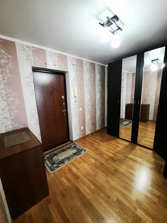 Apartlux Зефир 2-комнатная просторная квартира на С.Разина