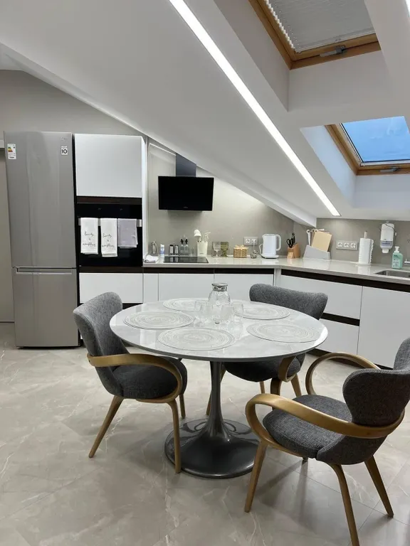 Новая с дизайнерским ремонтом квартира