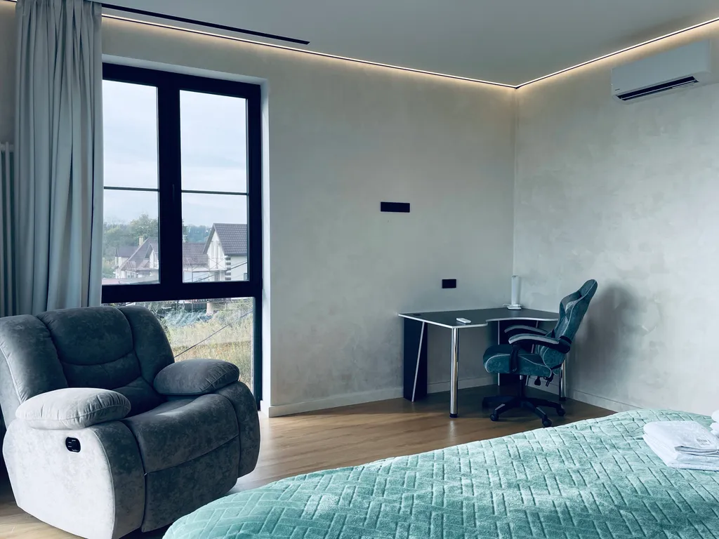 Вилла с бассейном и баней