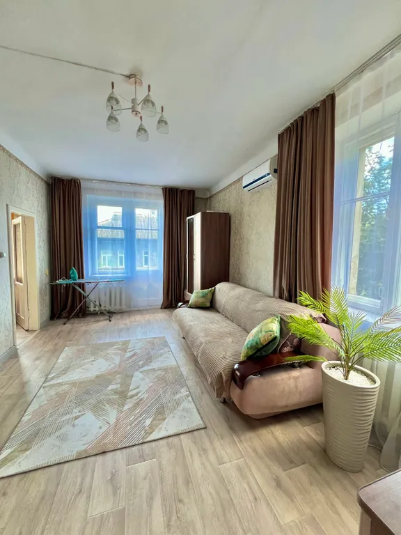 Уютная просторная квартира в центре недалеко от моря