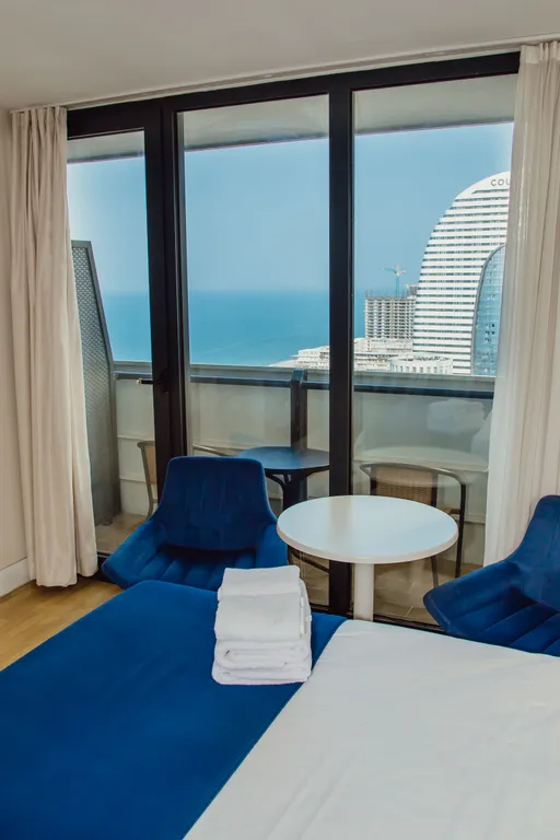 Апартамент с видом на море, первая линия