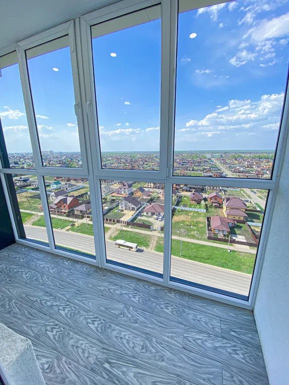 Квартира с сумасшедшим видом из окна на выезде из города