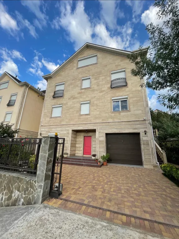 Коттедж 9-комнатный Дом — аренда посуточно в Сочи