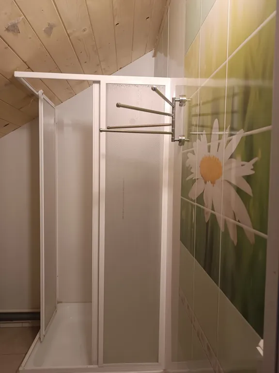 Уютный дом, тишина и лес