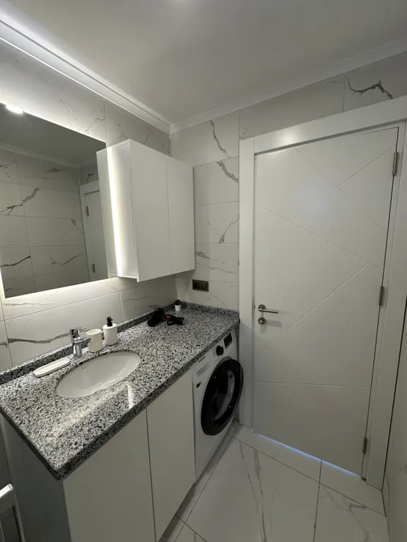 Двухкомнатный апартамент у моря