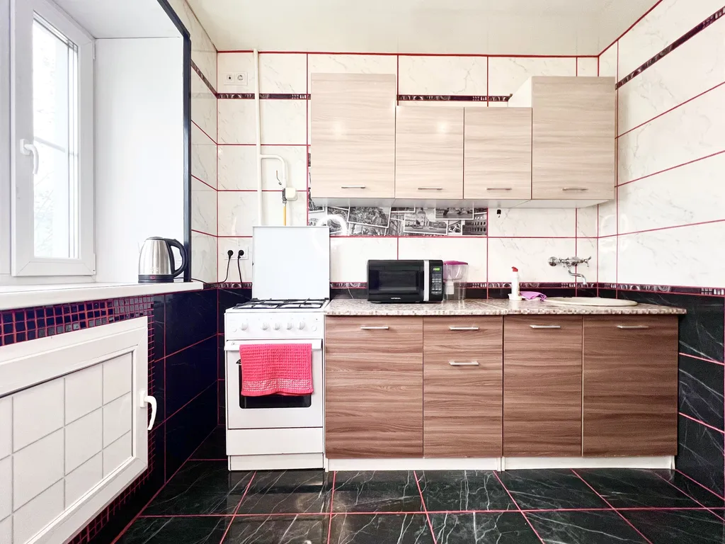 АПАРТЫ 51 возле Ленты "Полярные ночи" на Гвардейской,15