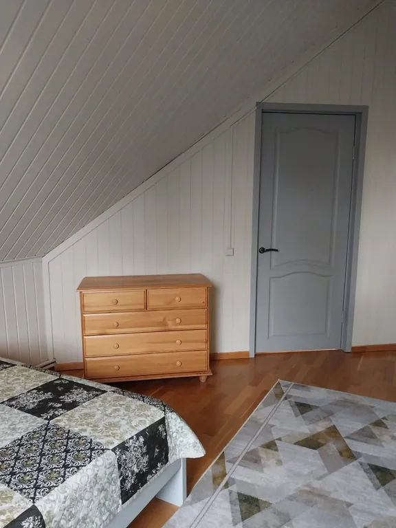 Комфортабельный 2-х этажный коттедж на 1 линии о. Селигер