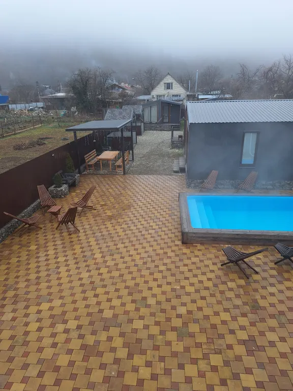 Гостевые домики с бассейном