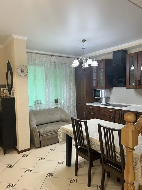 Таунxаус возле песчаного пляжа