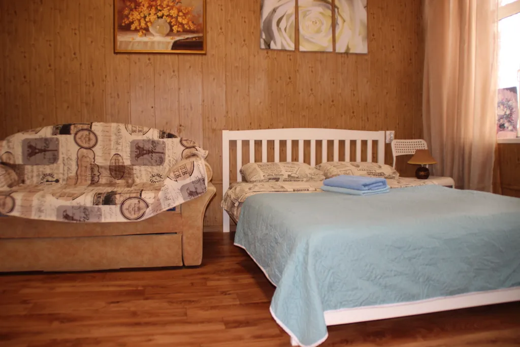 Квартира в Купеческом доме с видом на Красную набережную