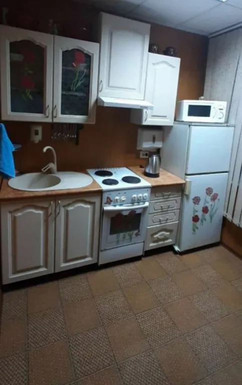 Уютная квартира в районе Снежинки — аренда посуточно в Прокопьевск