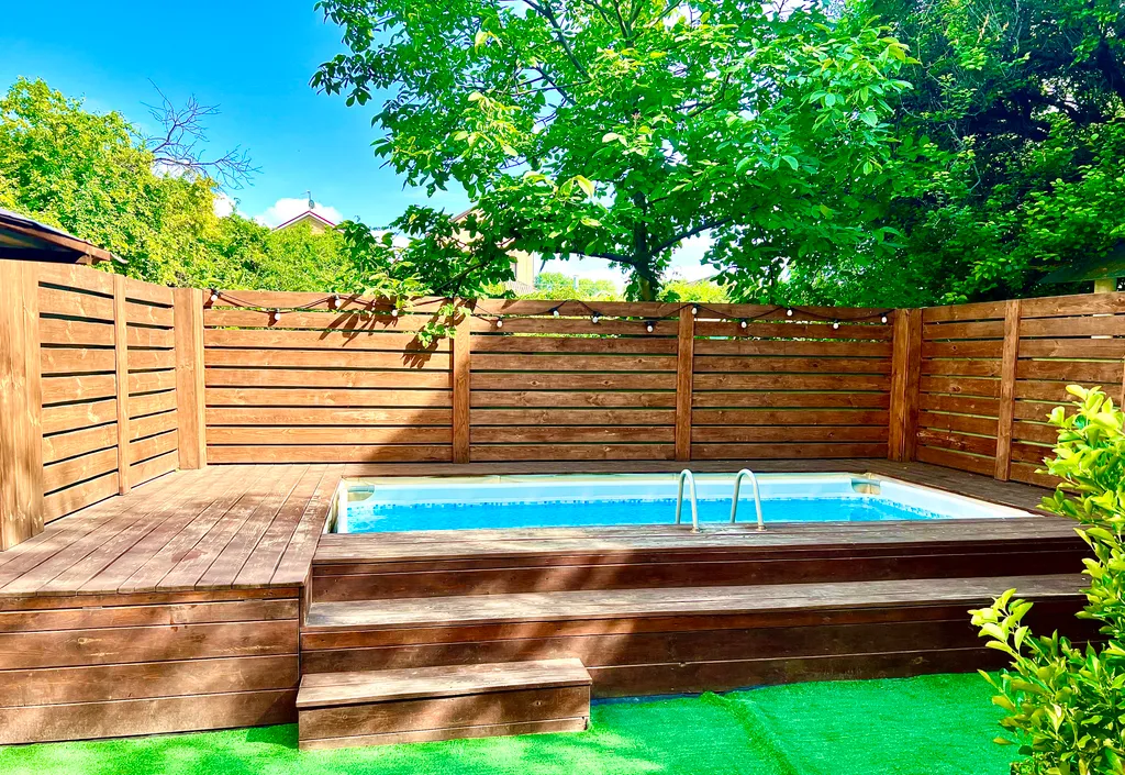 Квартира Дизайнерская двухкомнатная квартира с бассейном в центе Анапы — Анапа