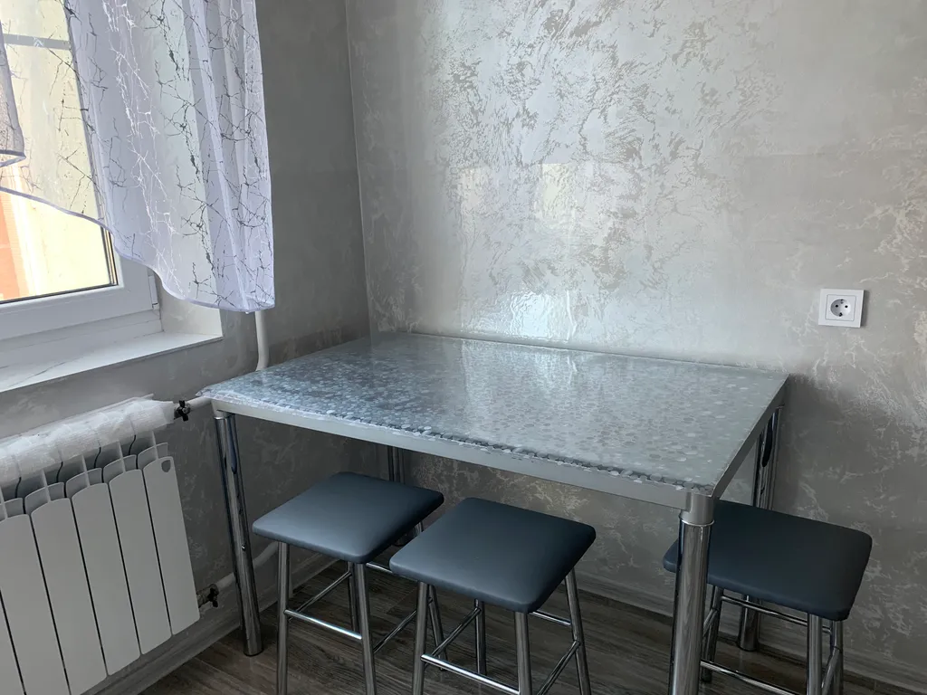 Уютная и очень чистая квартира в развитом микрорайоне города