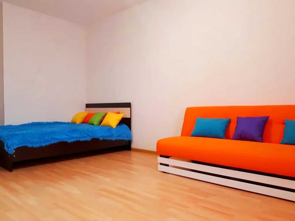 Светлая квартира в районе южного автовокзала — аренда посуточно в Екатеринбург