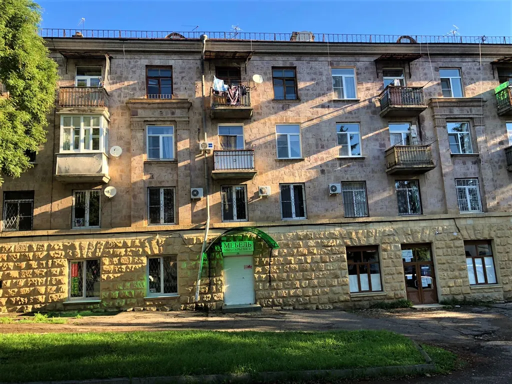 Студия-лофт в Сталинском доме в центре курортной зоны