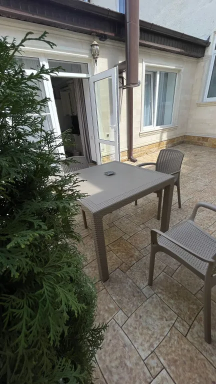 Новый уютный чистый дом в центре города