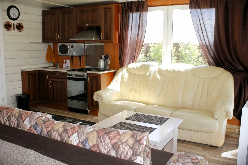 Шале с панорамным видом на Минское море