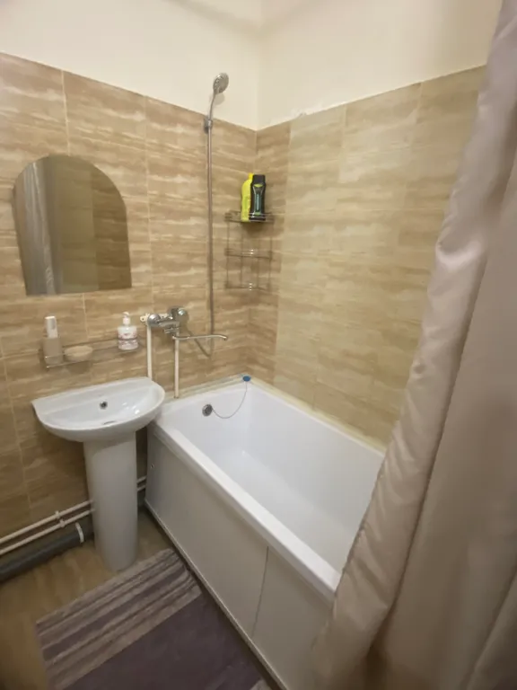 Живи в центре событий