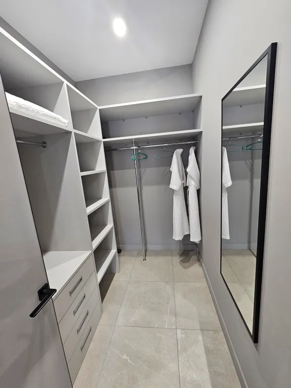 Дизайнерская квартира в элитном комплексе Изумрудный Город