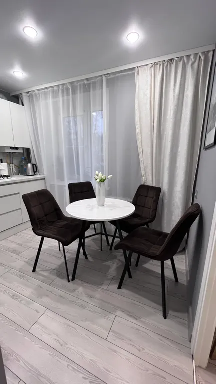 Уютная 2-х комнатная квартира с новым ремонтом в центральной части!