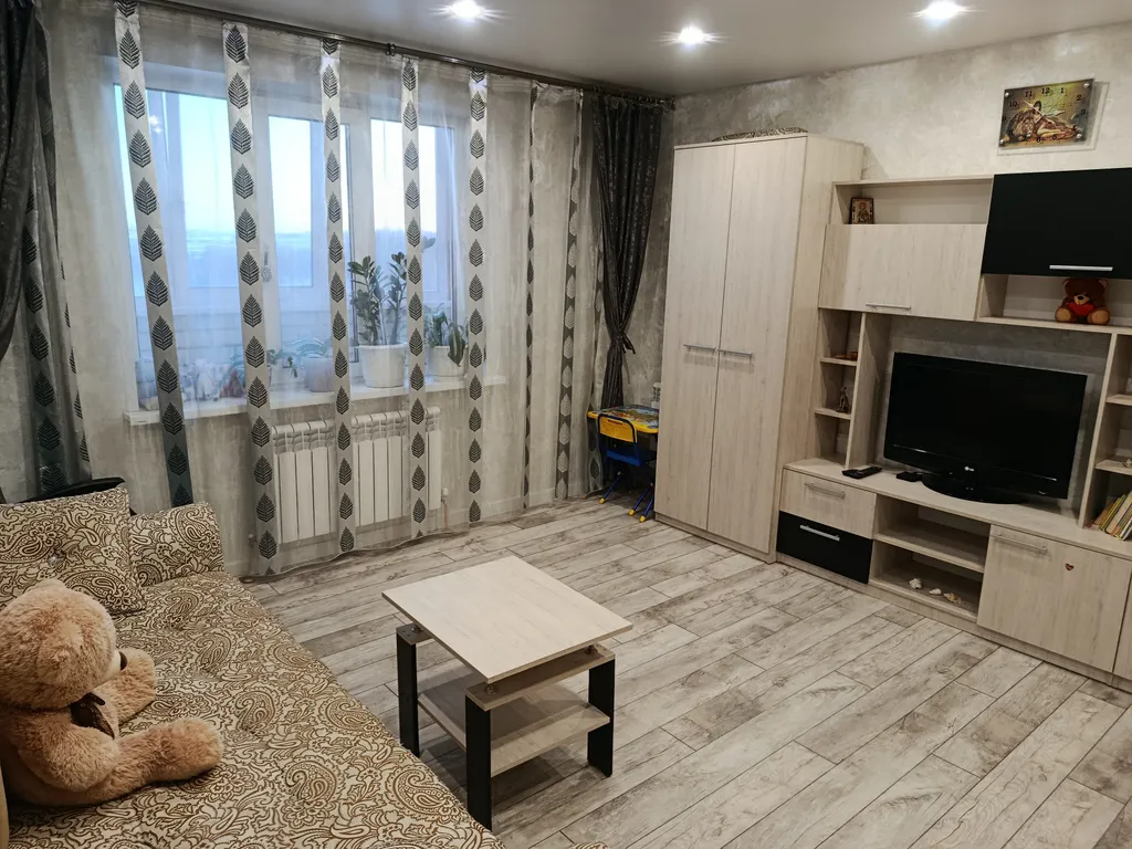 Уютная квартира с видом на Успенский собор и Крепостную Стену.