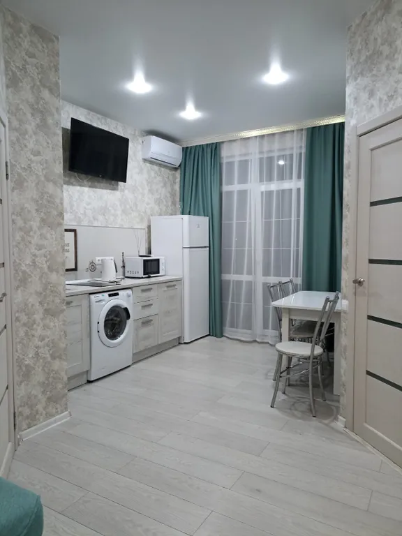 Стильный апартамент на четверых у моря