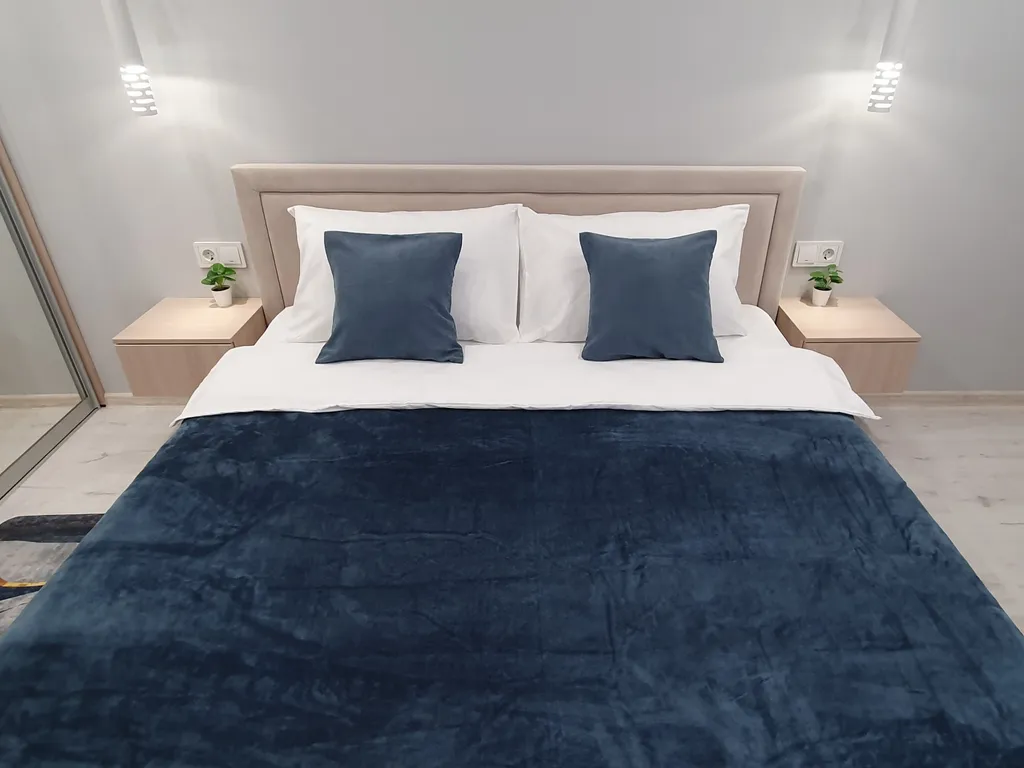 Квартира Двухкомнатные апартаменты на Цветном — Новосибирск