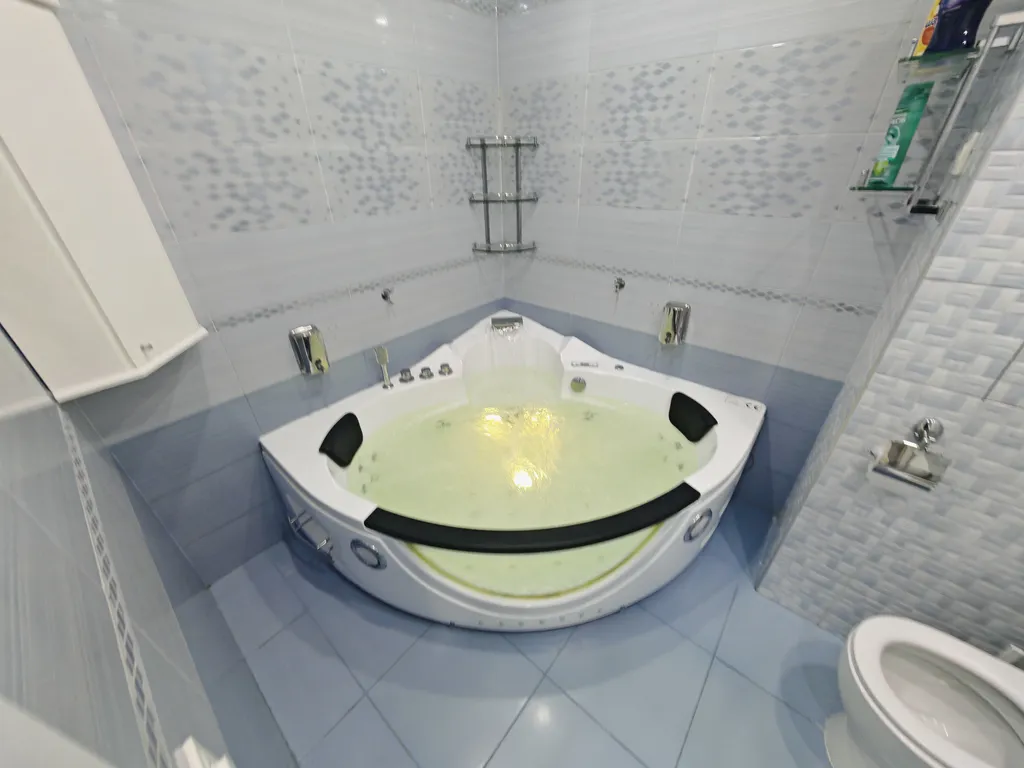 Умная квартира с гидромассажной ванной