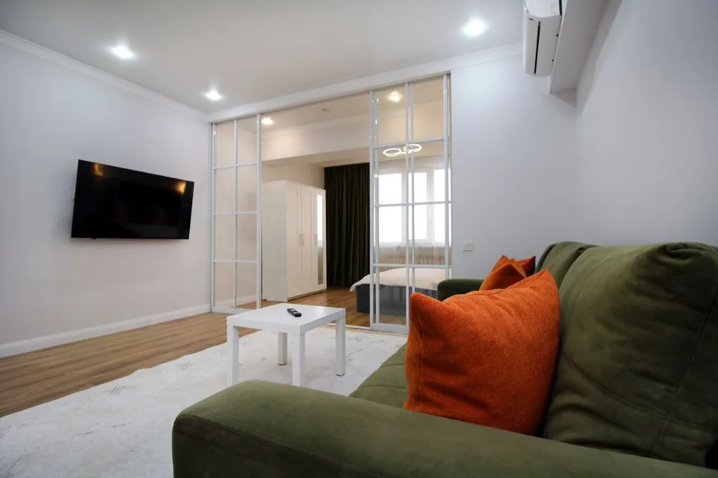 Квартира Просторная квартира на Арбате — Алматы