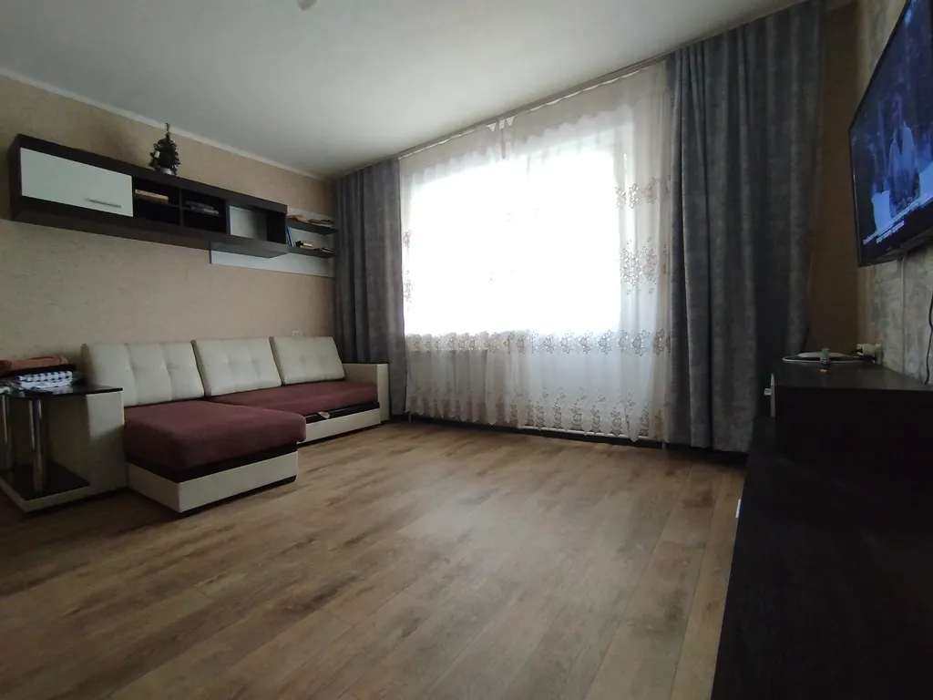 Уютная и просторная квартира — аренда посуточно в Миасс