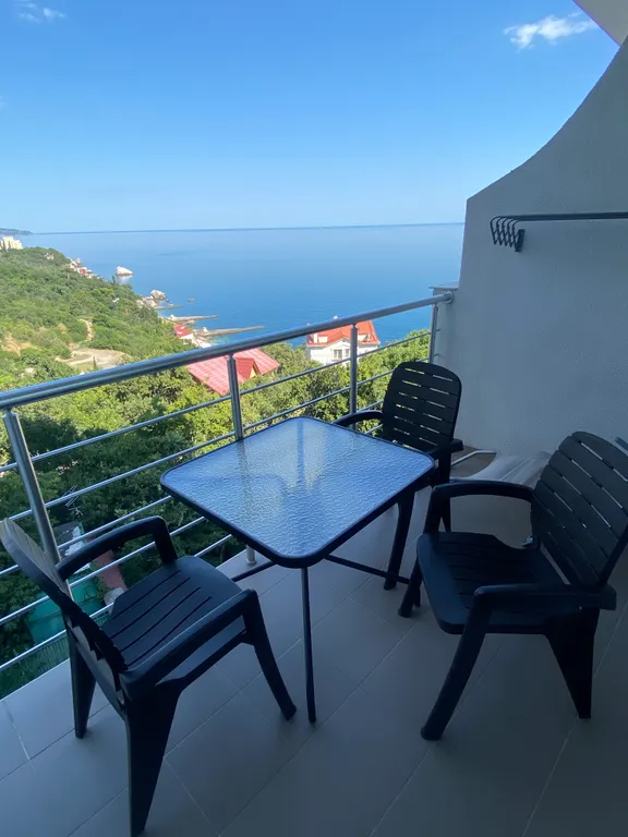 Апартаменты с видом на море и горы