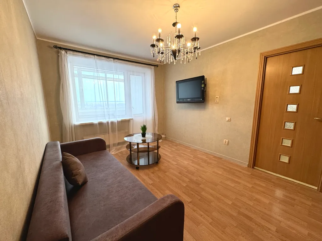 2-комнатная на Дикопольцева