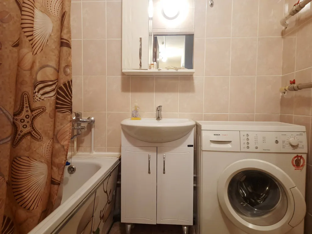 Двухкомнатная квартира в спальном районе