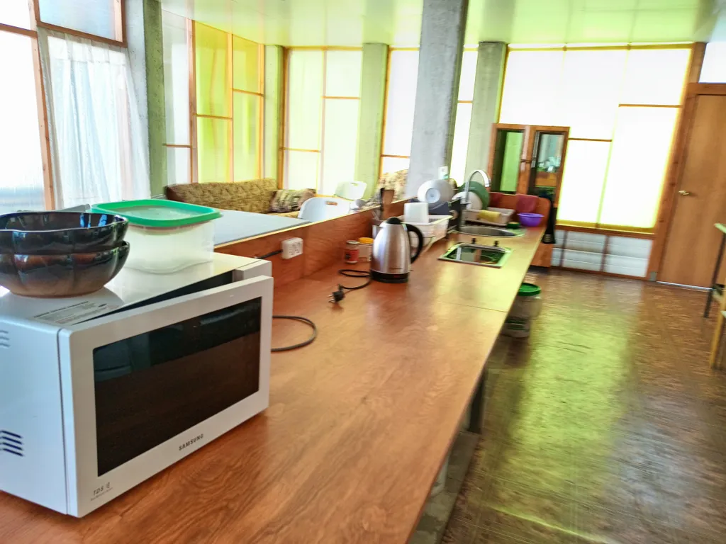 Летний отдых рядом с соленым лечебным озером