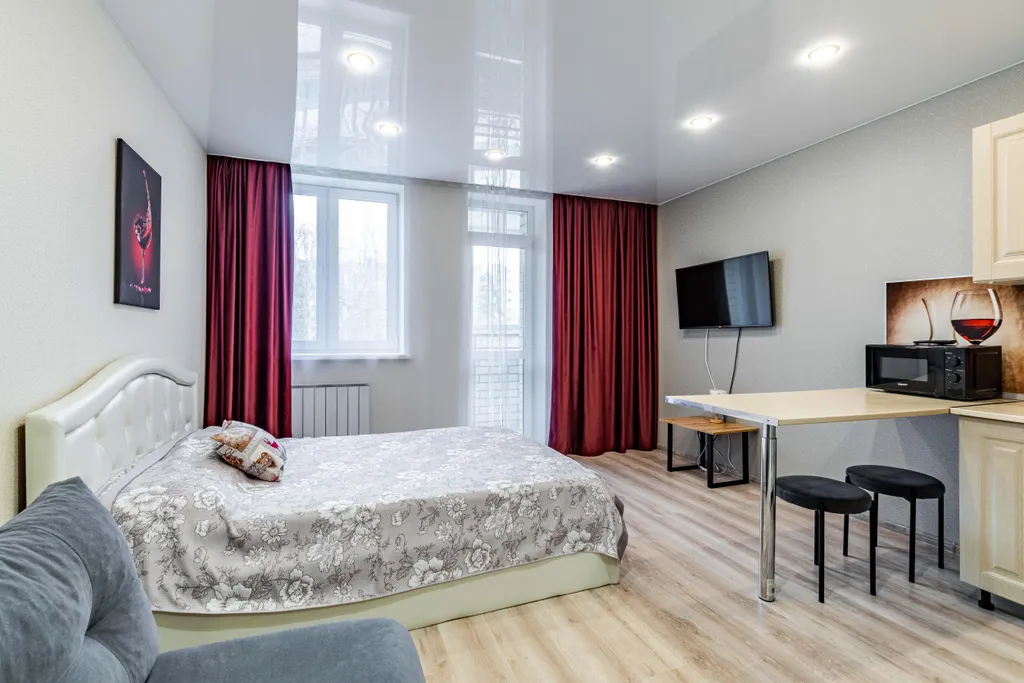 Квартира-студия с балконом