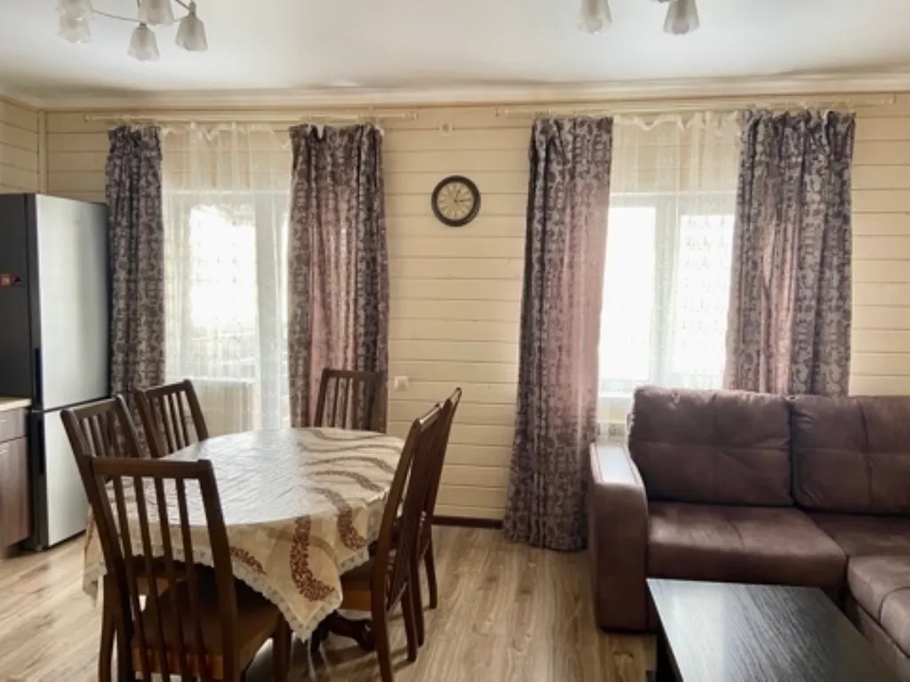 Таунхаус Янтак #1 дерево