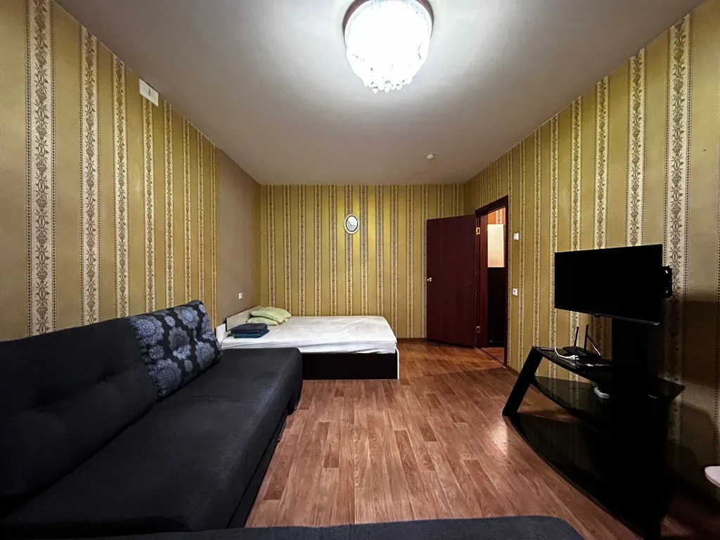 Современная квартира рядом с СК Заря и МНТК имени Федорова