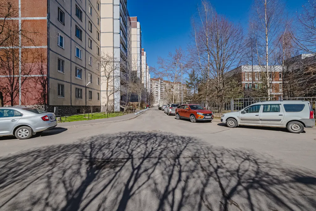 Квартира Светлая просторная квартира с большой кухней у метро — Санкт-Петербург