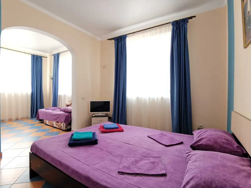 Квартира Комната — аренда посуточно в Береговое (Феодосия)