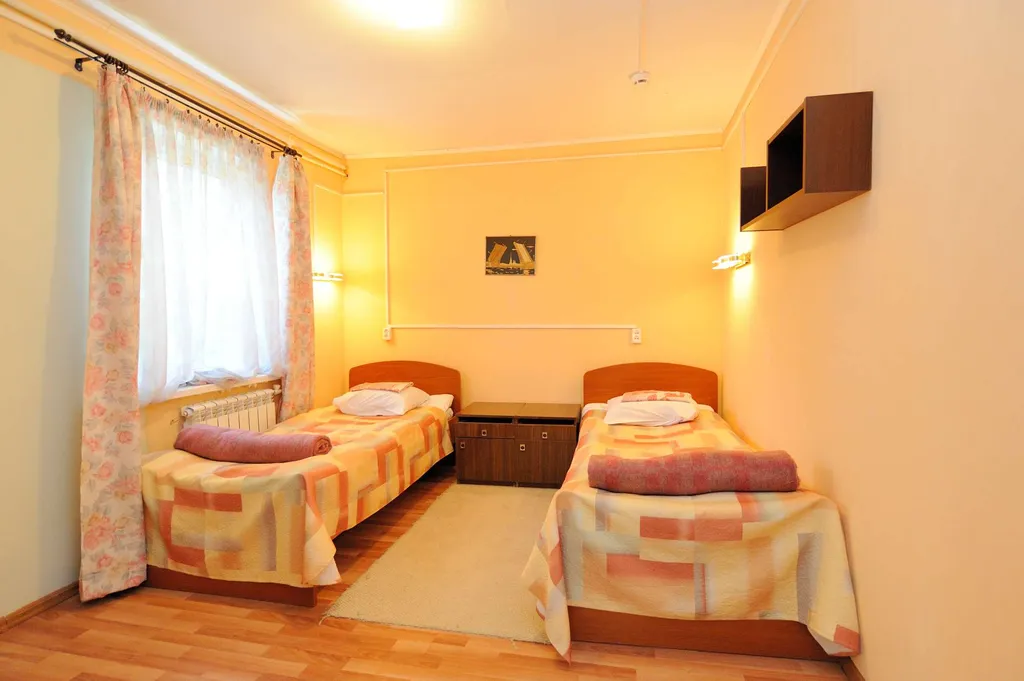 Коттедж Дом 10 правая половина — Луга