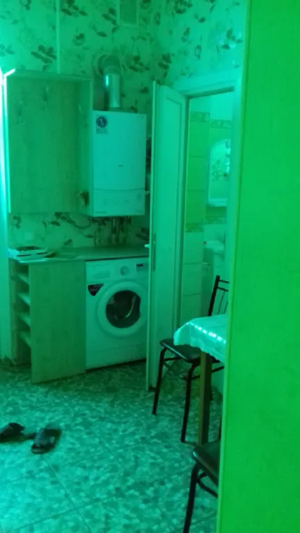 Благоустроенная двухкомнатная квартира с двориком у моря