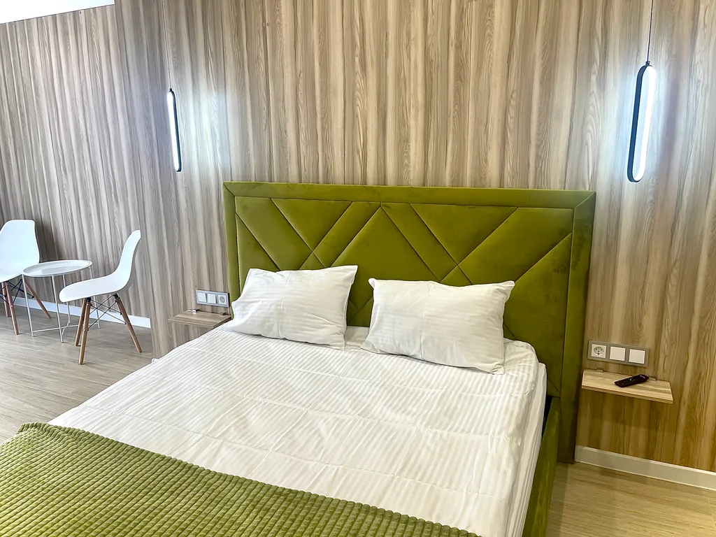 Апартаменты в центре на набережной с видом на реку