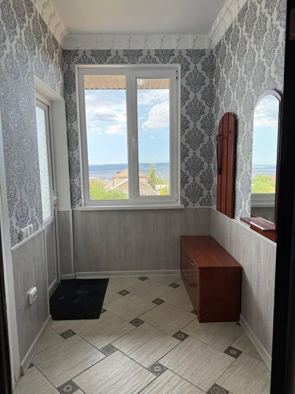 Большая и уютная квартира на окраине города