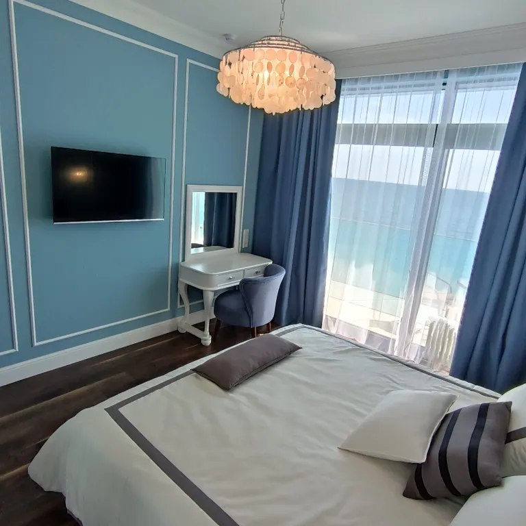 Двухкомнатные апартаменты у моря