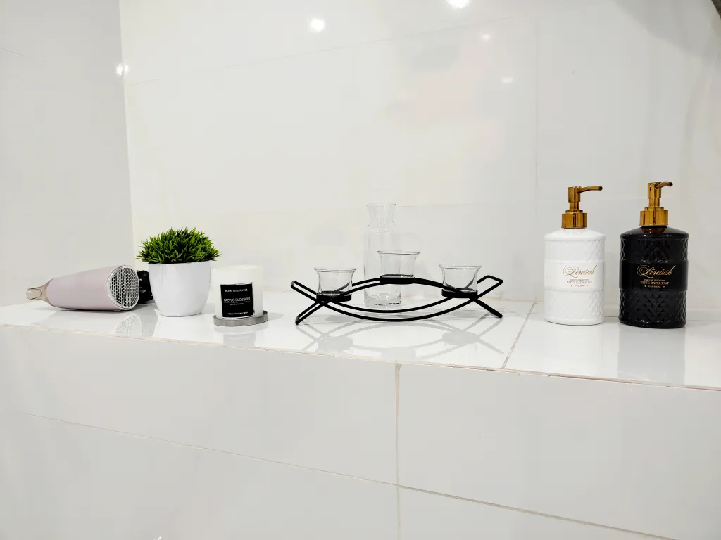 Студия с обзорным видом на город