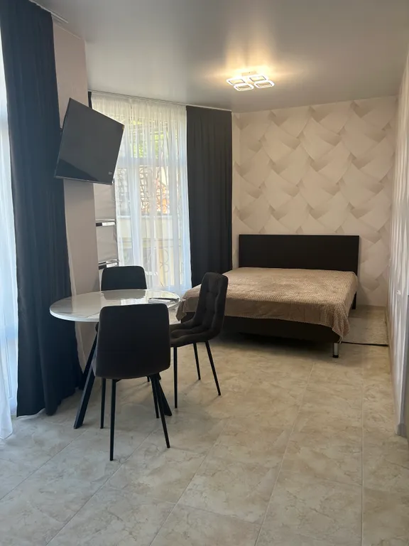 Квартира Номер в частном коттедже Профессорский уголок — аренда посуточно в Алушта