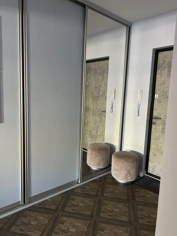 Комфортная уютная двухкомнатная квартира недалеко от центра города